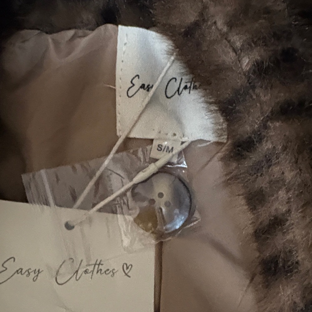 Elegant Leopard Print Teddy Jacket - Picture 2 of 6